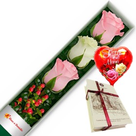CAJA CON 3 ROSAS ROSADAS Y BLANCAS + CHOCOLATE Y GLOBO DÍA DE LA MADRE