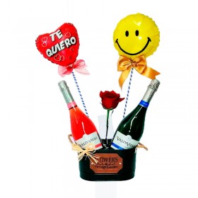 Cubeta con 2 Espumantes Brut y Rose más 2 Globos y 1 Rosa Cubeta con 2 Espumantes Brut y Rose más 2 Globos y 1 Rosa
