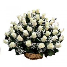 Arreglo para Condolencias con 50 Rosas Blancas Cesta Grande Arreglo para Condolencias con 50 Rosas Blancas Cesta Grande