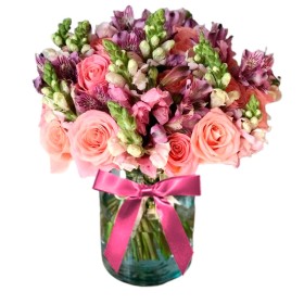 Florero Rústico con Flores de Perrito mix Rosadas 6 Rosas Rosadas Astromelias Rosadas Limonios y Flores Silvestres Florero Rústico con Flores de Perrito mix Rosadas 6 Rosas Rosadas Astromelias Rosadas Limonios y Flores Silvestres