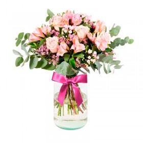 Florero Rústico con Flores Rosadas Eucalipto 8 rosas rosadas Astromelias Limonios y Flores Silvestres Florero Rústico con Flores Rosadas Eucalipto 8 rosas rosadas Astromelias Limonios y Flores Silvestres