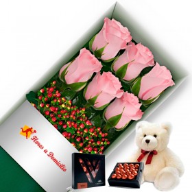 OFERTA CAJA DE 6 ROSAS ROSADAS MAS PELUCHE Y CHOCOLATE GRAGEA OFERTA CAJA DE 6 ROSAS ROSADAS MAS PELUCHE Y CHOCOLATE GRAGEA