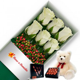 OFERTA CAJA DE 6 ROSAS BLANCAS MAS PELUCHE Y CHOCOLATE GRAGEA OFERTA CAJA DE 6 ROSAS BLANCAS MAS PELUCHE Y CHOCOLATE GRAGEA