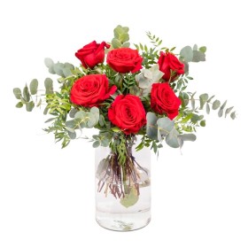 Florero 8 Rosas rojas + Eucaliptos Florero 8 Rosas rojas + Eucaliptos