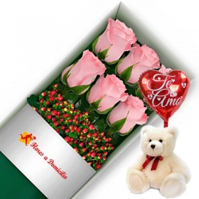 OFERTA DE CAJA CON 6 ROSAS ROSADAS MAS PELUCHE Y GLOBO TE AMO OFERTA DE CAJA CON 6 ROSAS ROSADAS MAS PELUCHE Y GLOBO TE AMO